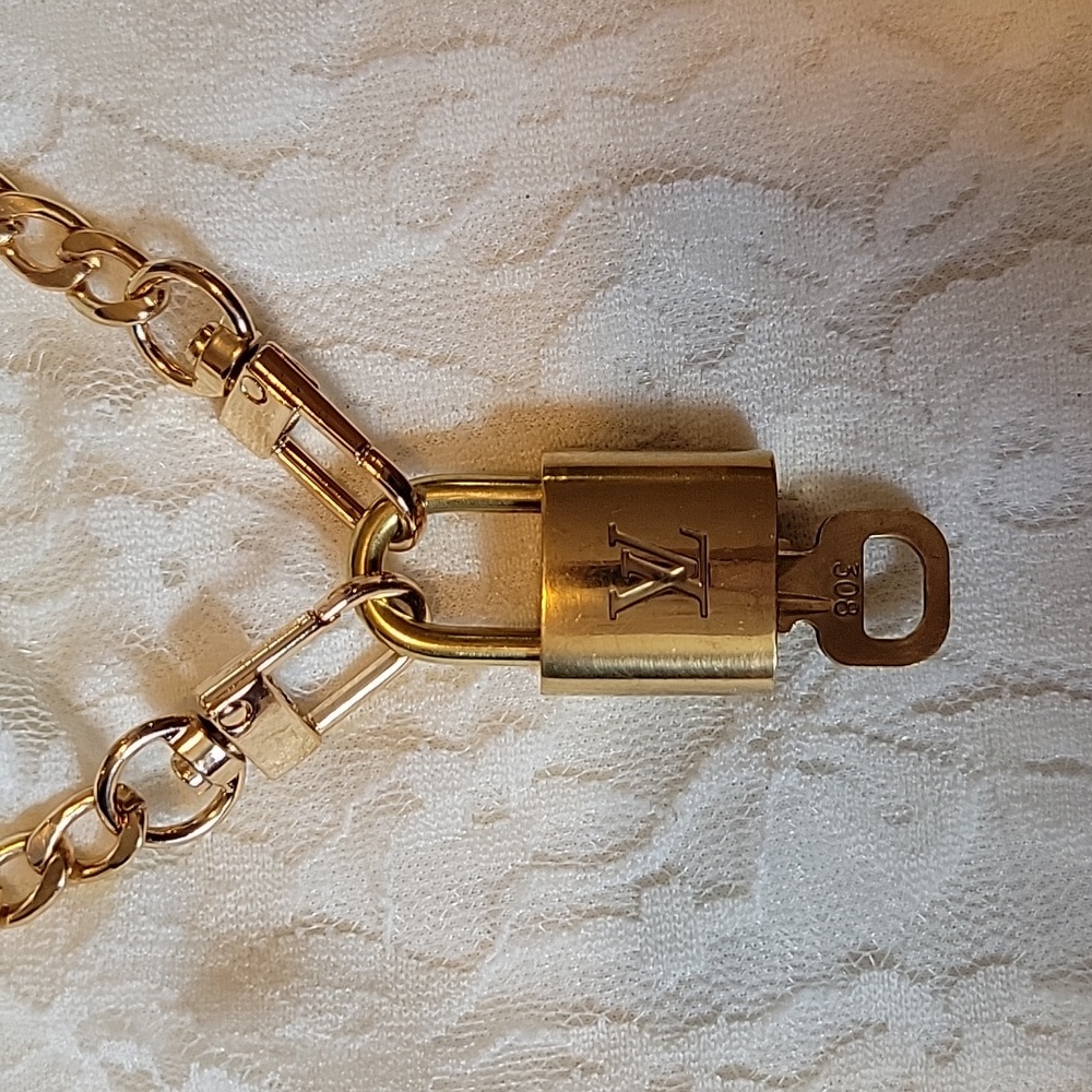 Louis Vuitton lock and key with chain#308